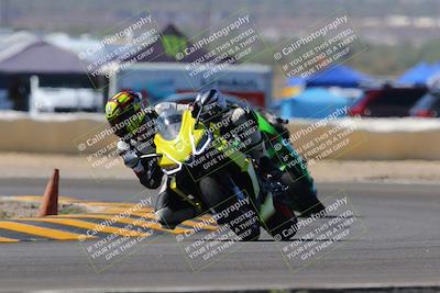 media/Oct-09-2022-SoCal Trackdays (Sun) [[95640aeeb6]]/Turn 2 (1110am)/